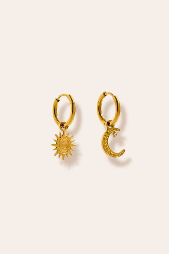 Take A Bow Earrings Gold