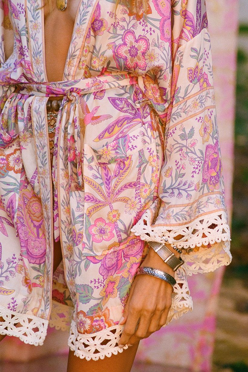 Mojave Lily Short Robe Opal