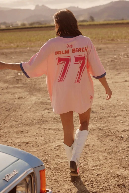 THE VERY OVERSIZED GOT MY PINK BACK TEE