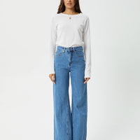 Gigi Flared Jeans Worn Blue