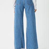 Gigi Flared Jeans Worn Blue